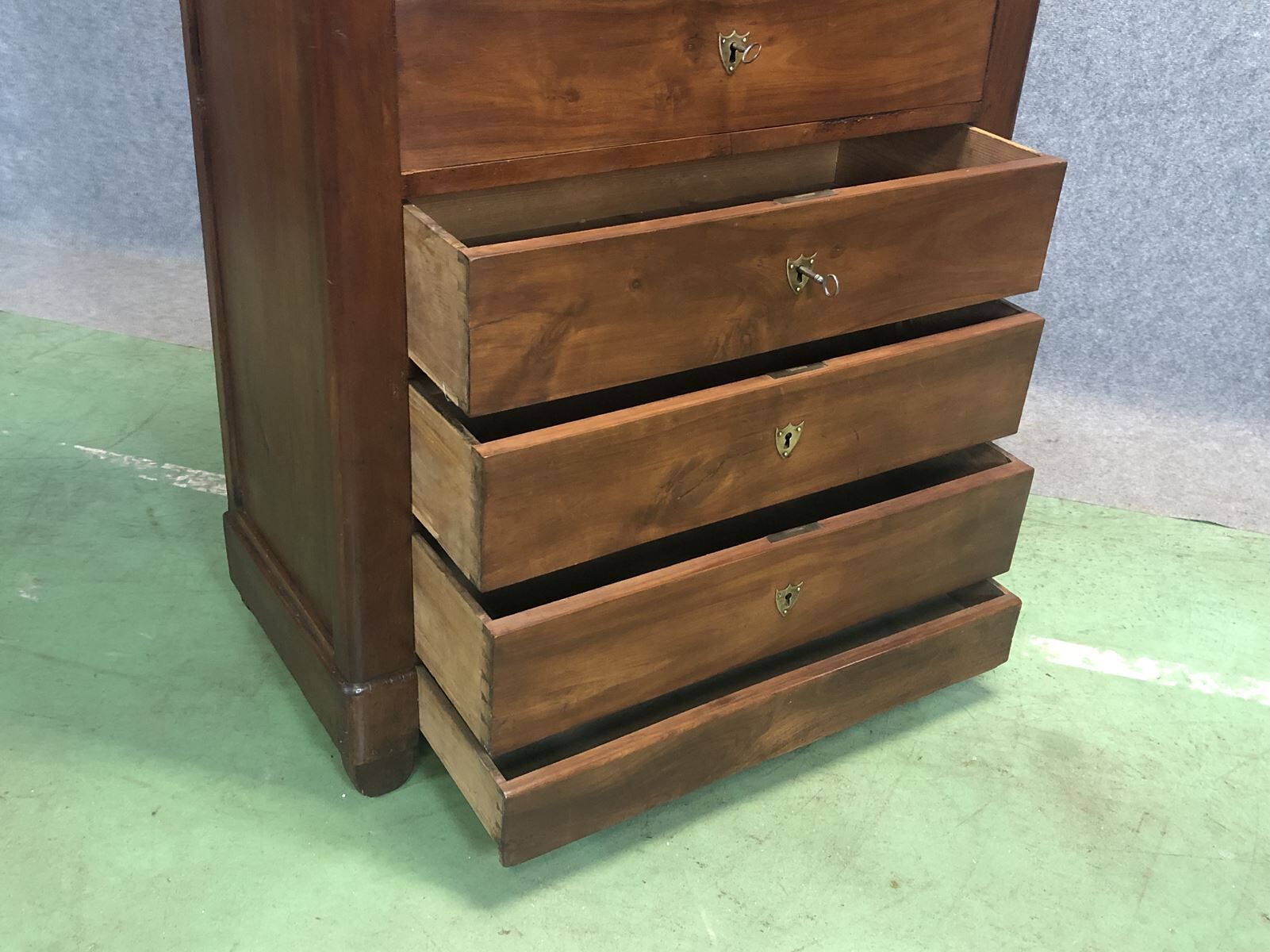 Cherry chiffonier 19th century