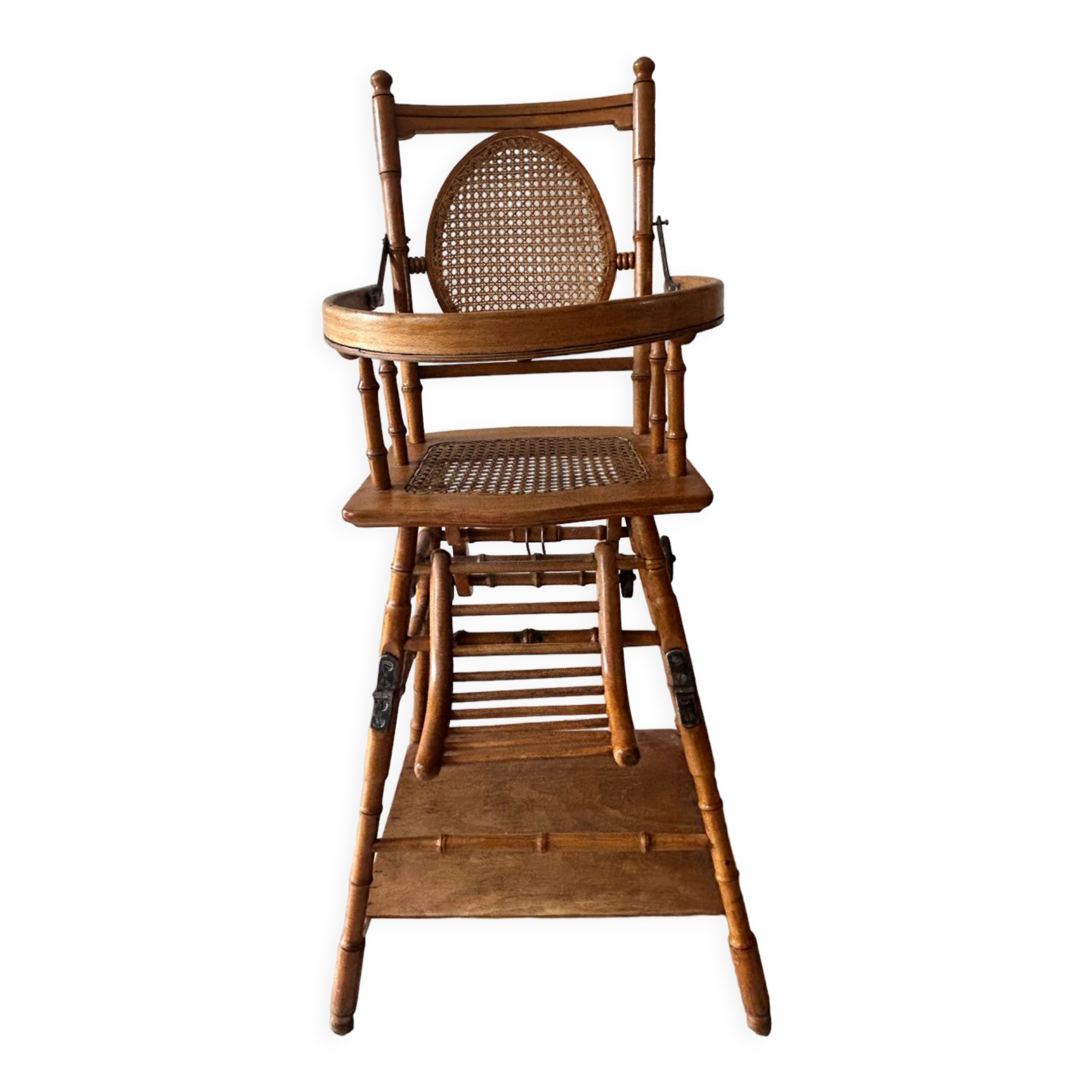 Modular high chair in canning Eugène Vincent