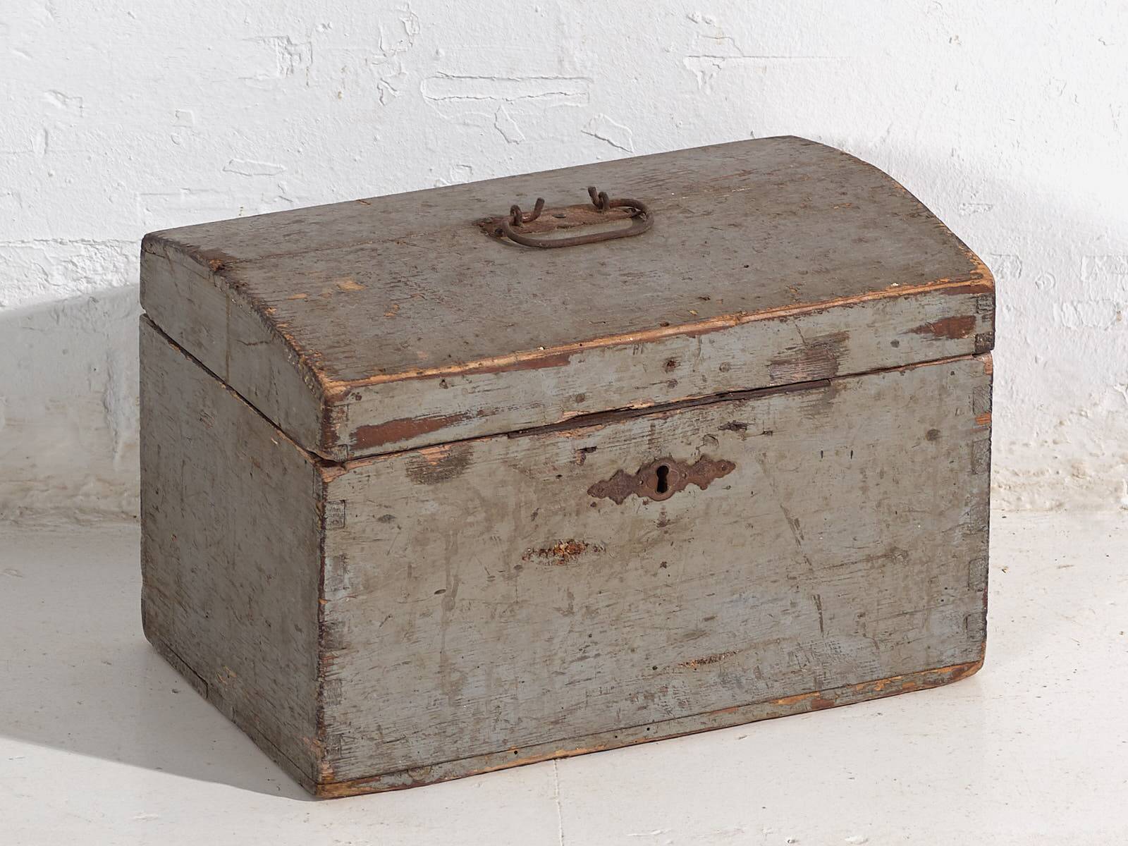 Small antique grey chest (c.1900) #69