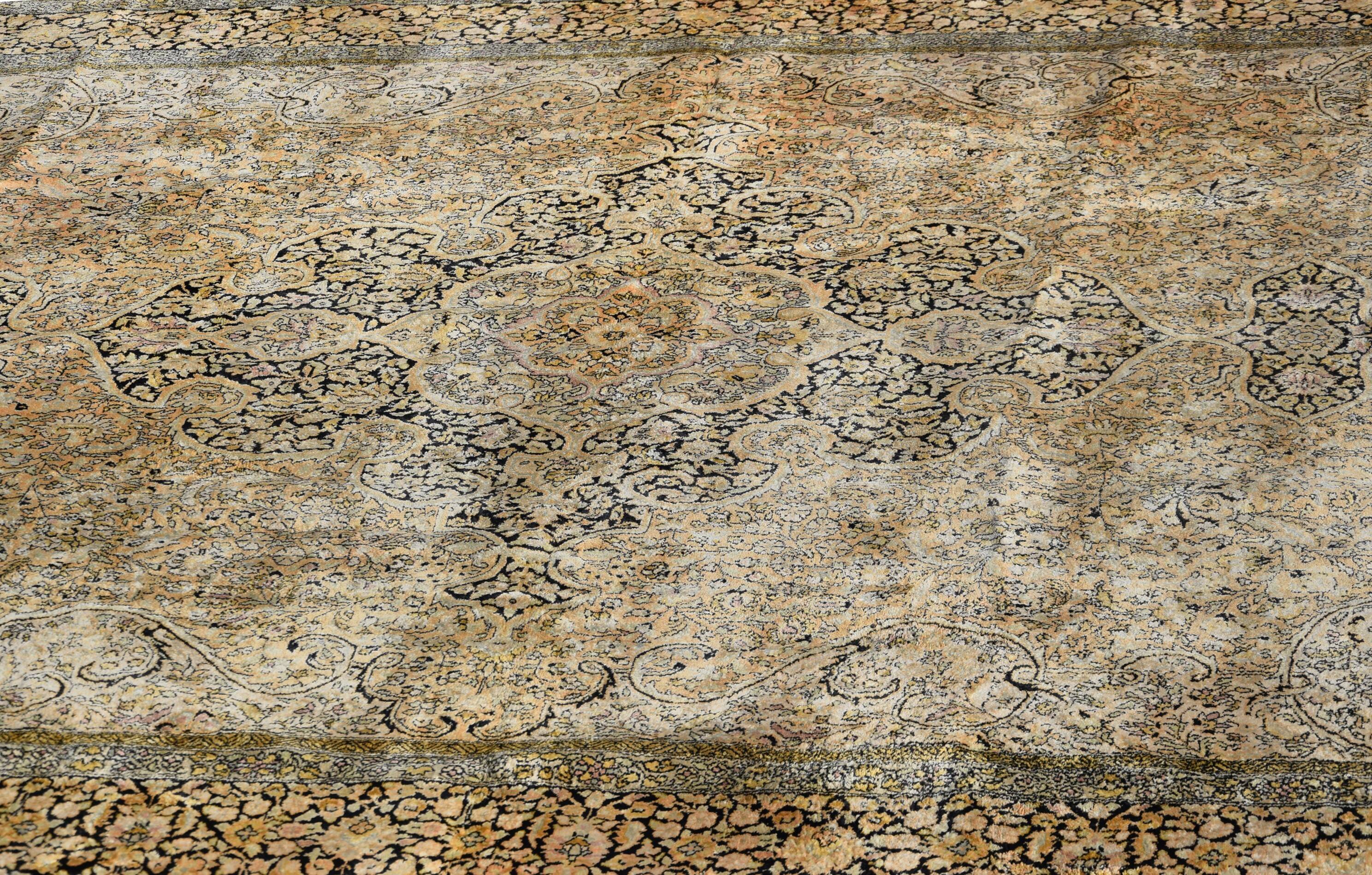 Large kashmir silk rug - india, handmade. - ✔ size: 3.95 x 2.75 metres