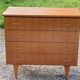 Vintage chest of drawers from the 50s/60s in golden mahogany 4 drawers feet bobbin