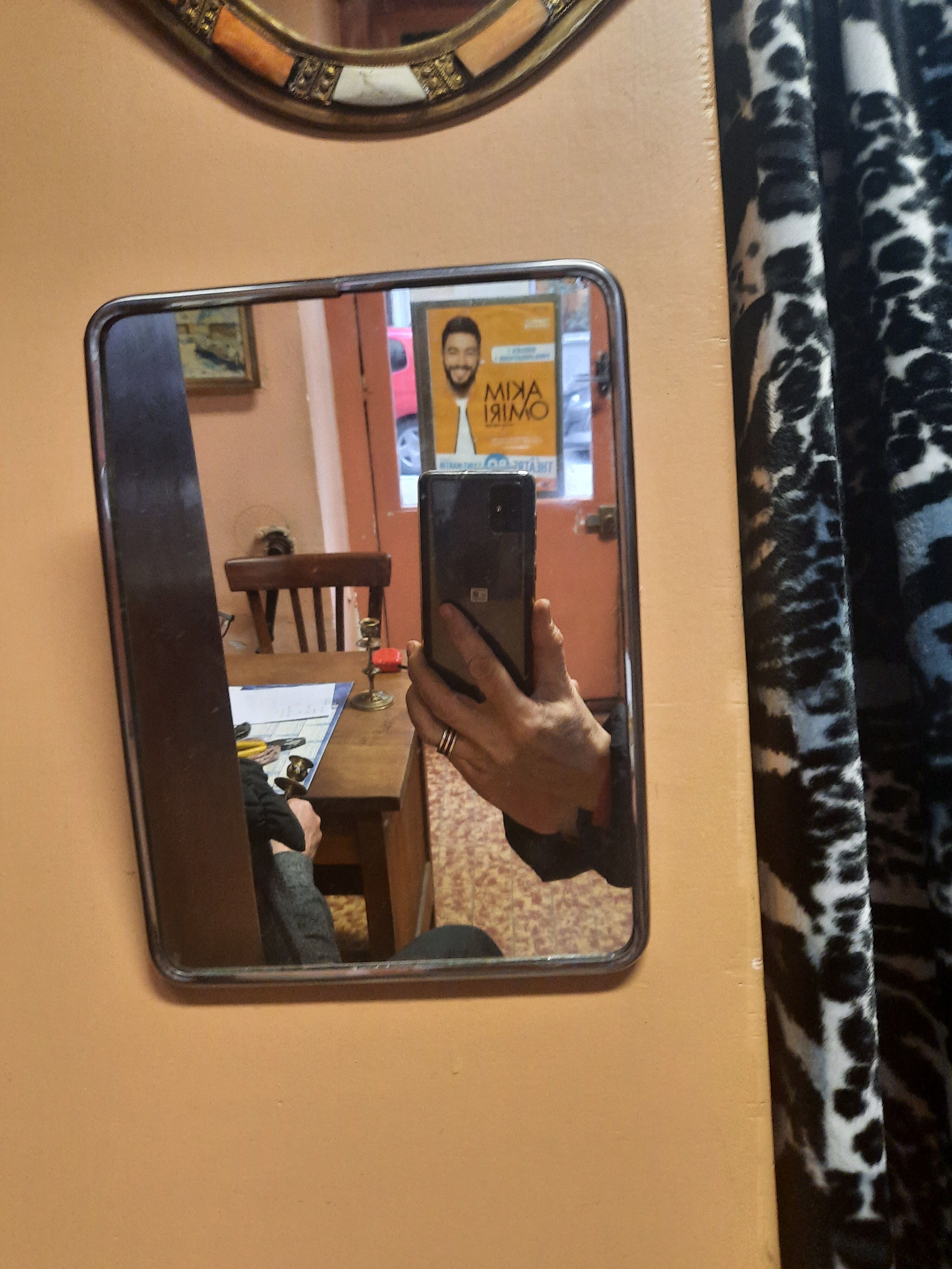 Barber mirror