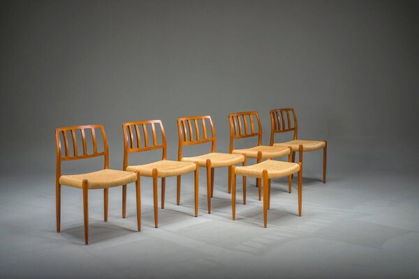 Chaises de salle à manger modèle 83 en teck par Niels Otto Møller pour J.L. Møllers, années 1960, lot de 6
