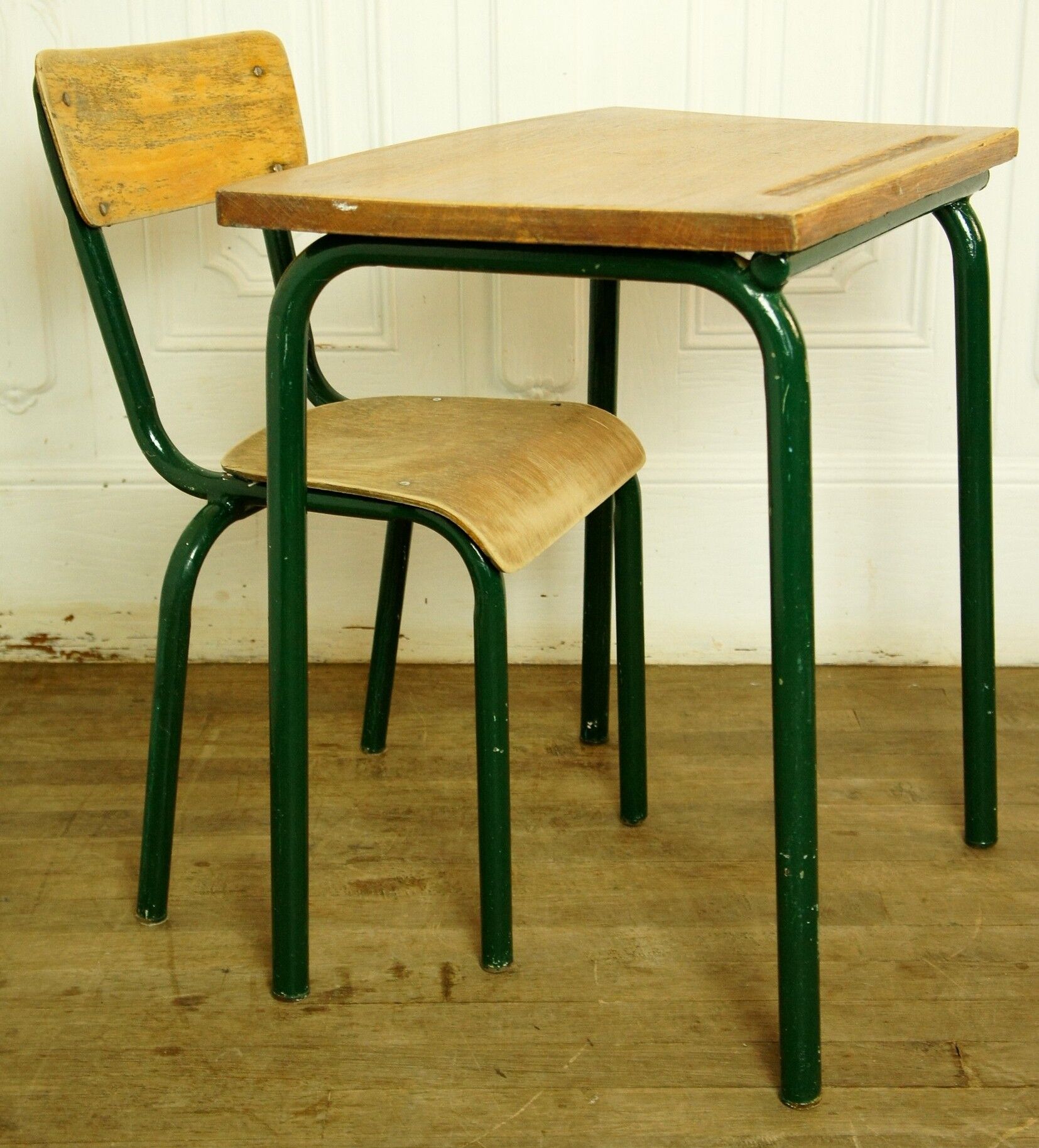 Desk and chair vintage Mobilor