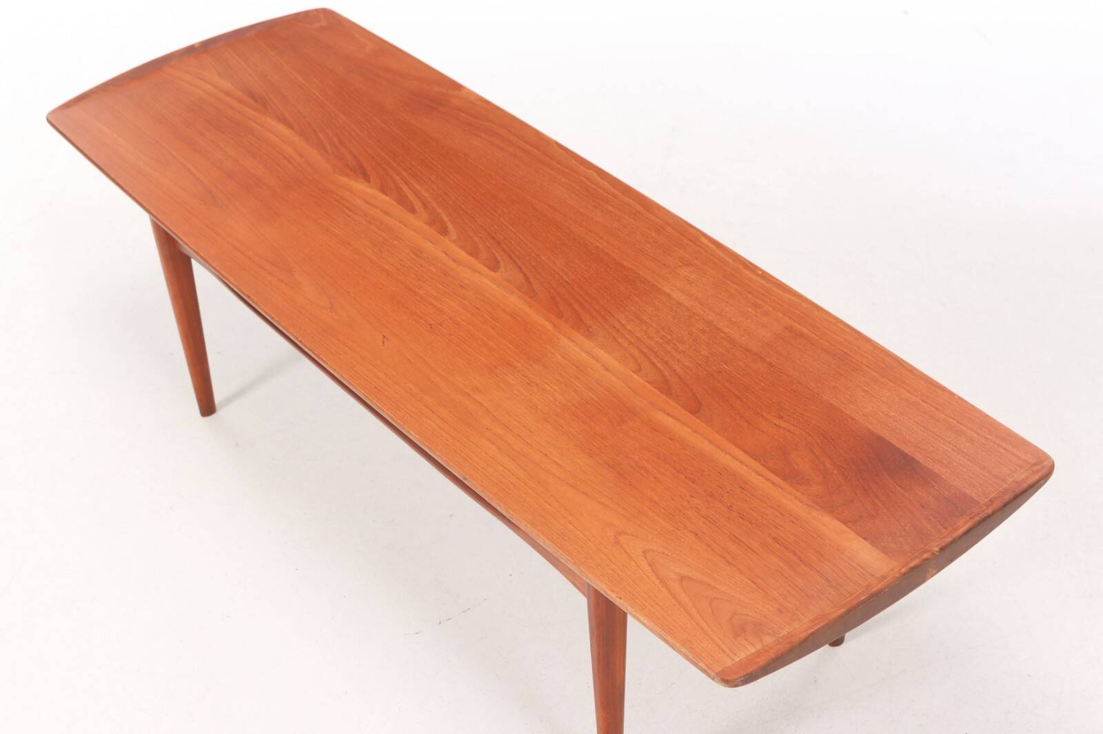 Tove & Edvard Kindt-Larsen coffee table model FD 504, Denmark, 1950s