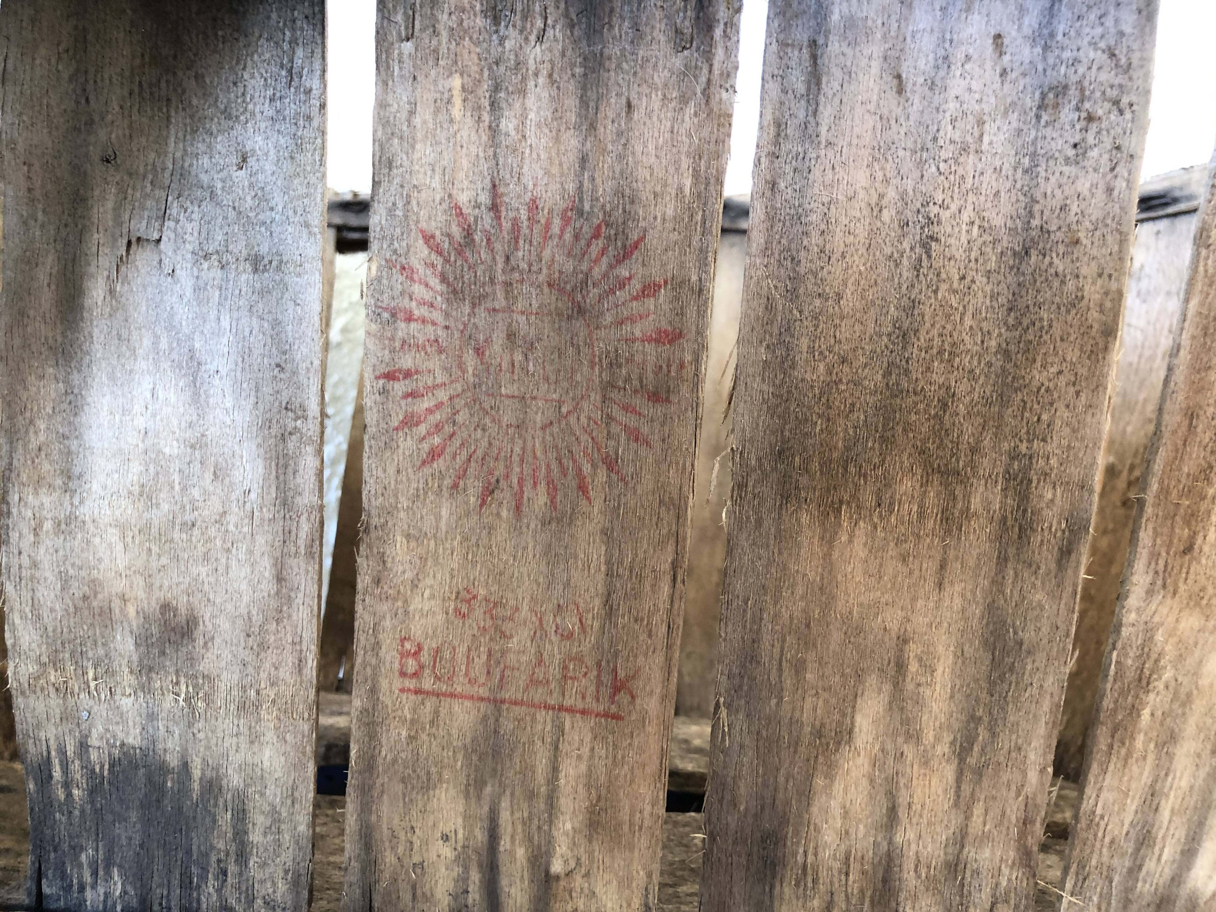 Series of 3 old fruit cups