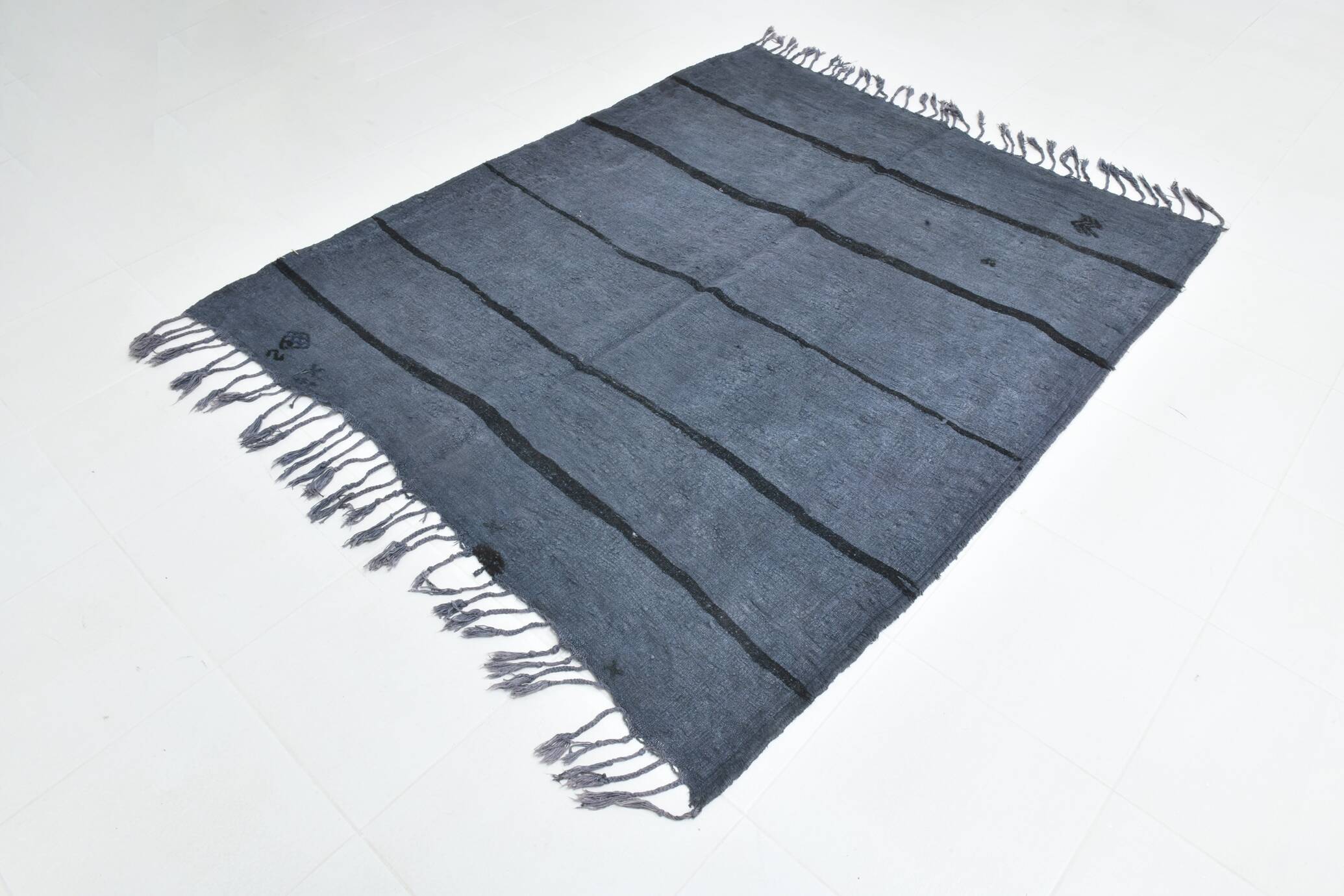 Tapis kilim vintage rayé bleu clair, 174x204 cm