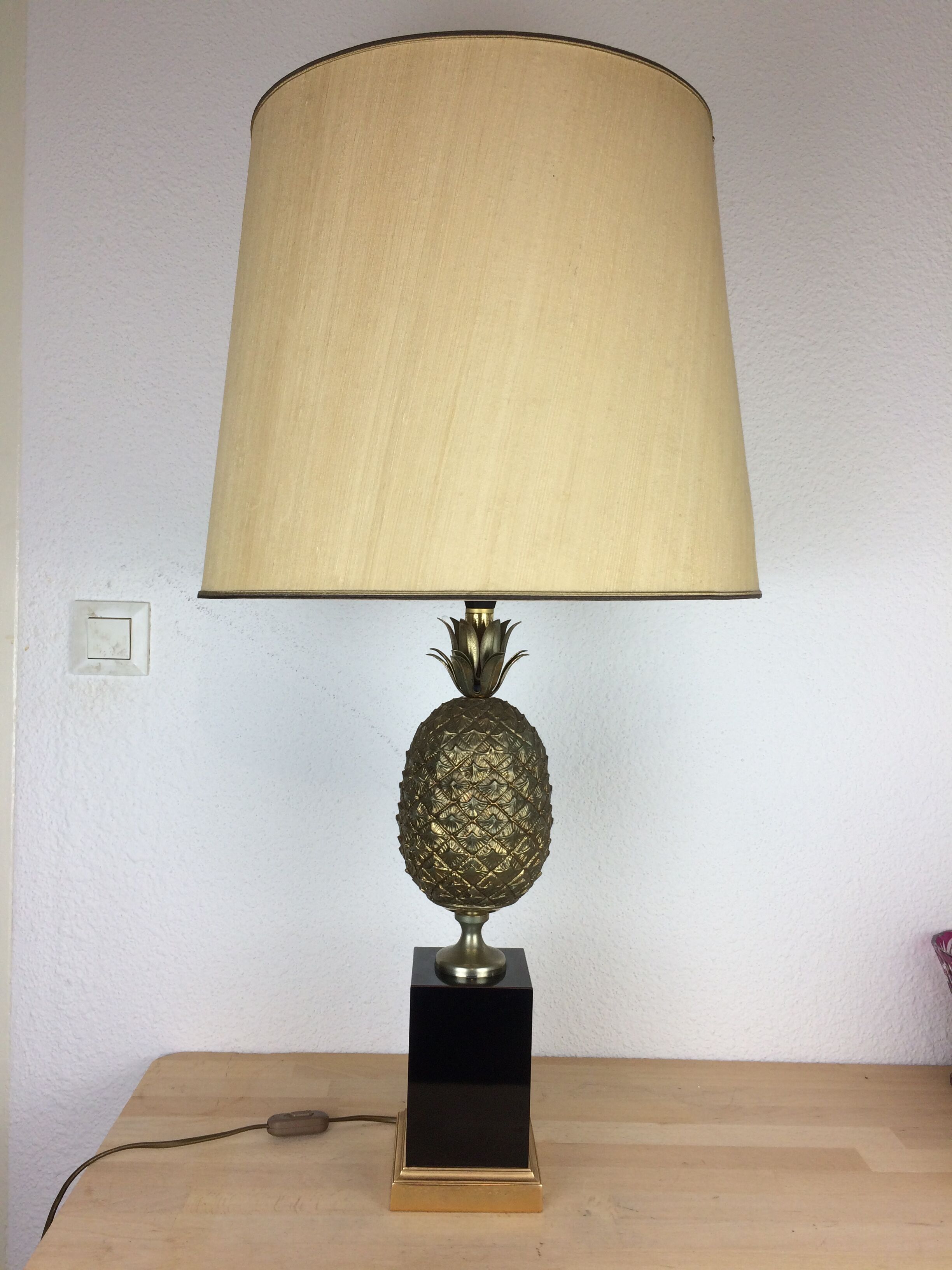 Golden pineapple lamp house Le Dauphin 70s