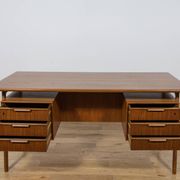 Bureau indépendant en teck modèle 75 de Omann Jun, Danemark, années 1950.