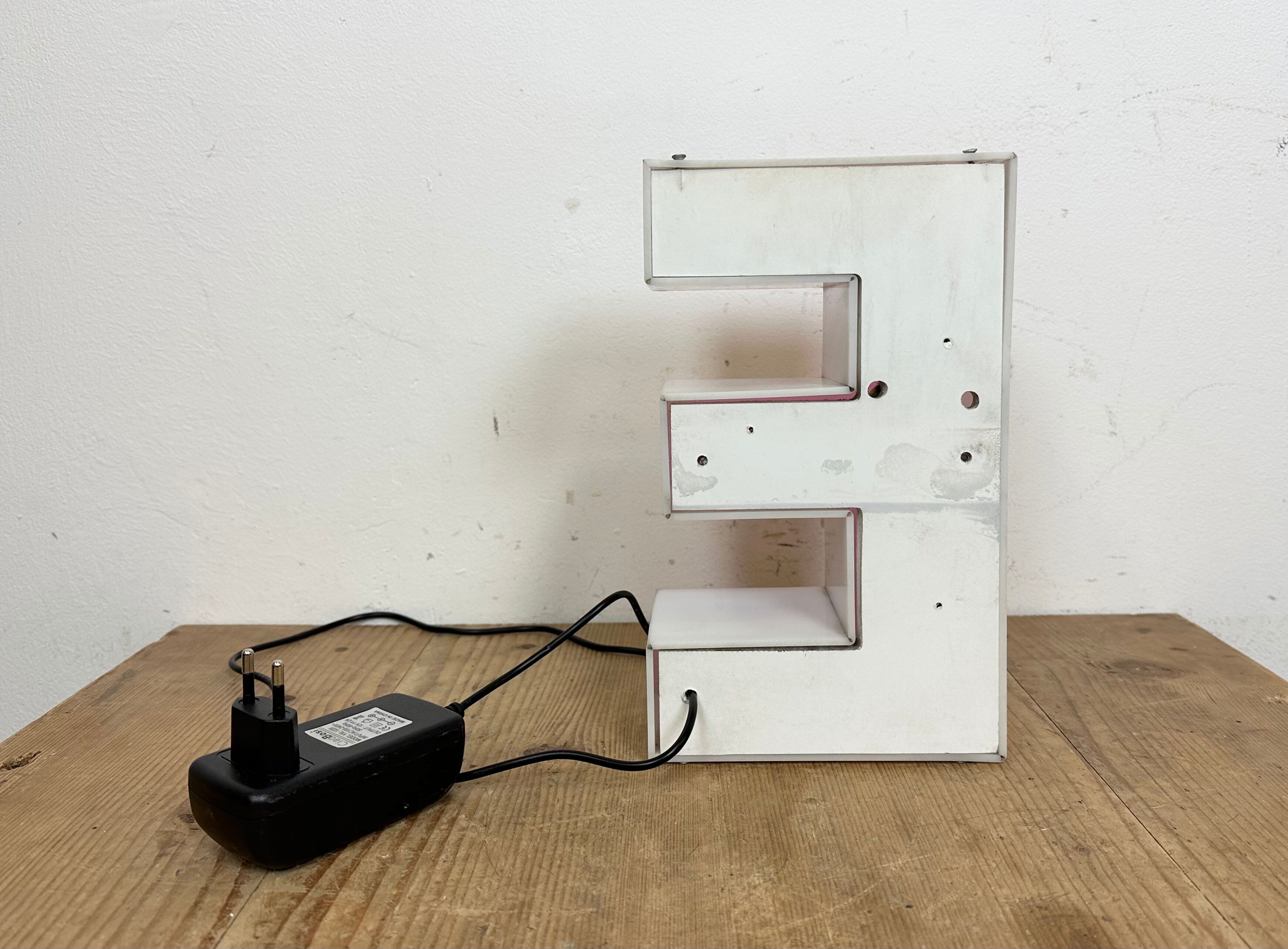 Vintage pink illuminated letter e , 1970s