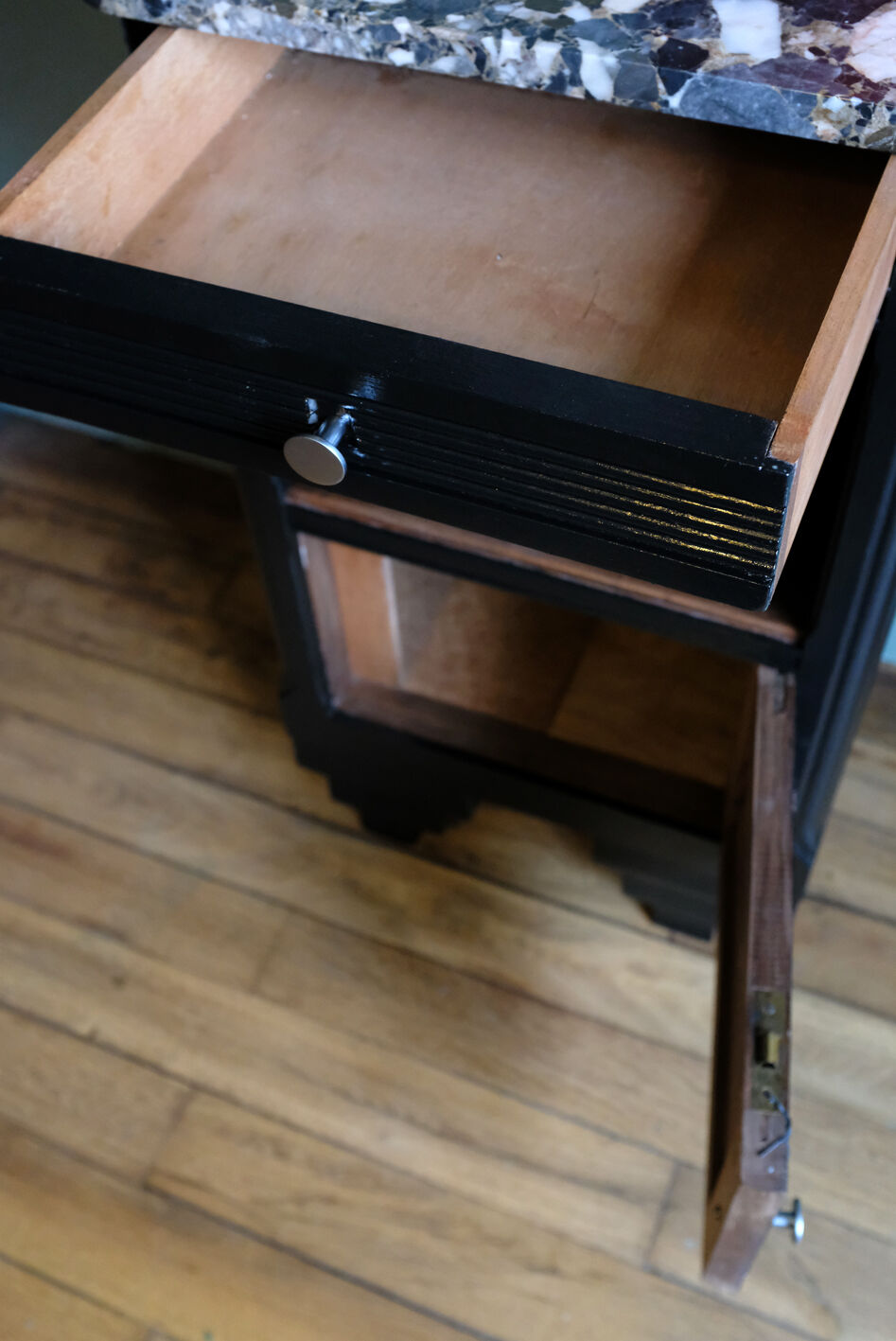 Nightstand 40-50 years