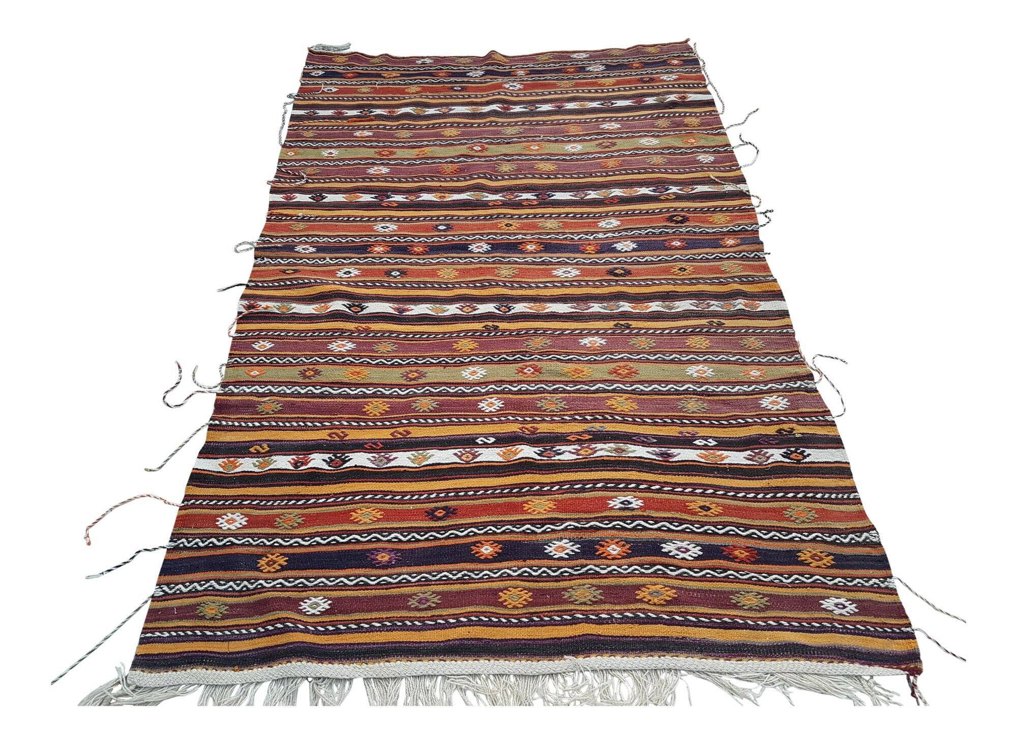 Kilim turc vintage tissé main 136x218 cm