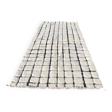 Moroccan Berber rug 300cm x 150cm