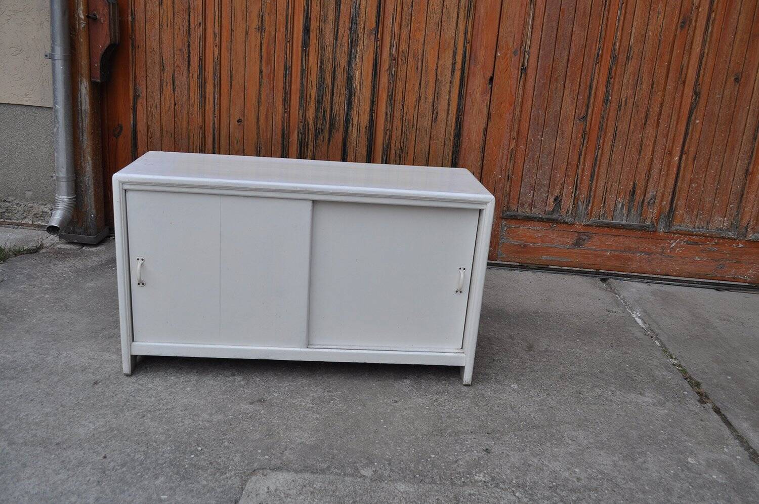 Meuble à chaussures peint blanc en bois, vintage 1950s - armoire de rangement pour cireur