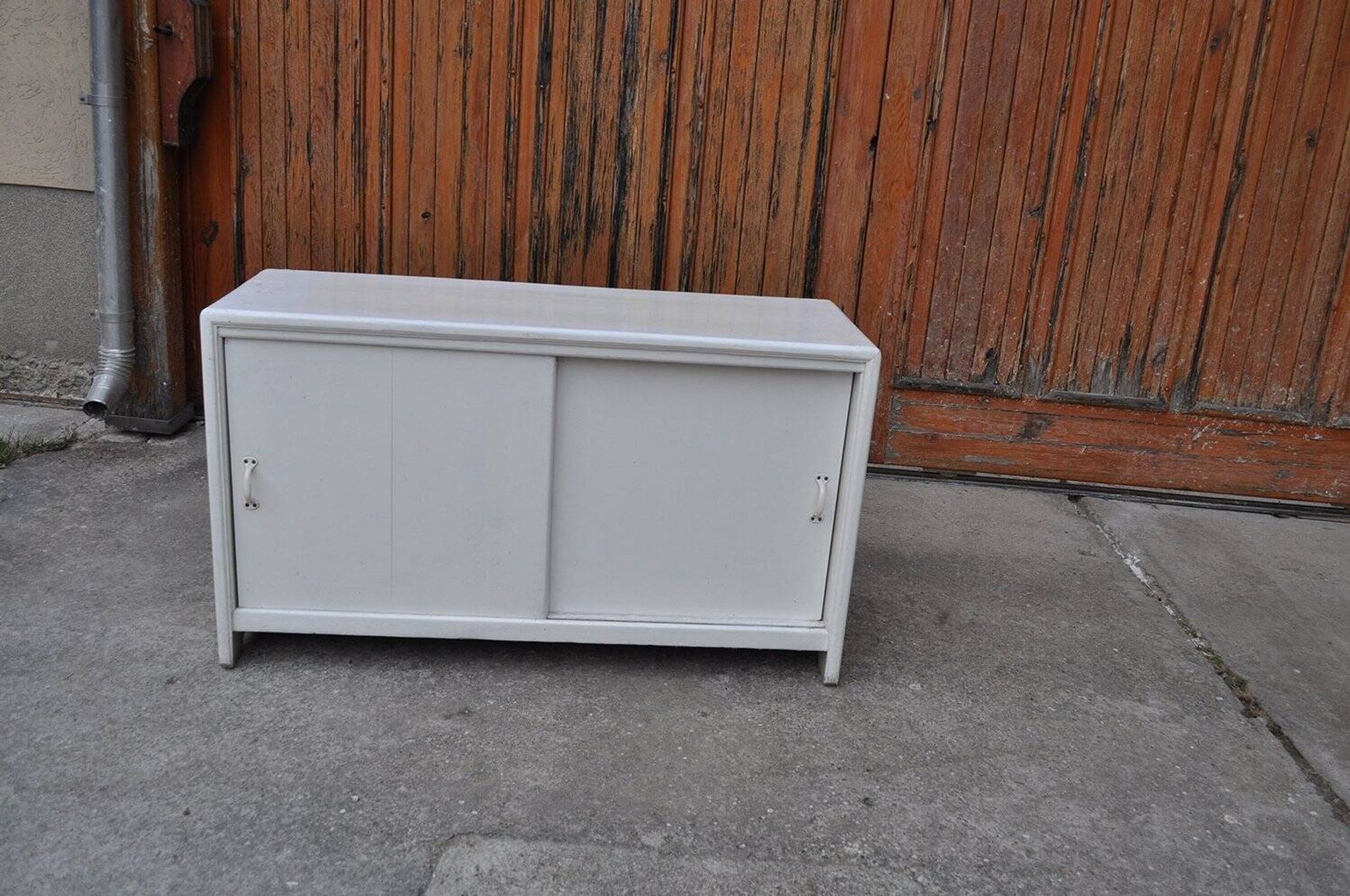 White painted wooden shoe cabinet, vintage 1950s - storage cupboard for shoe polish.