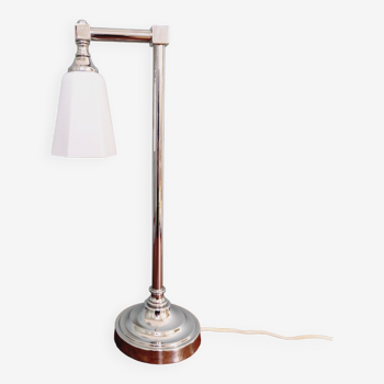 Desk lamp in chrome metal and white opaline