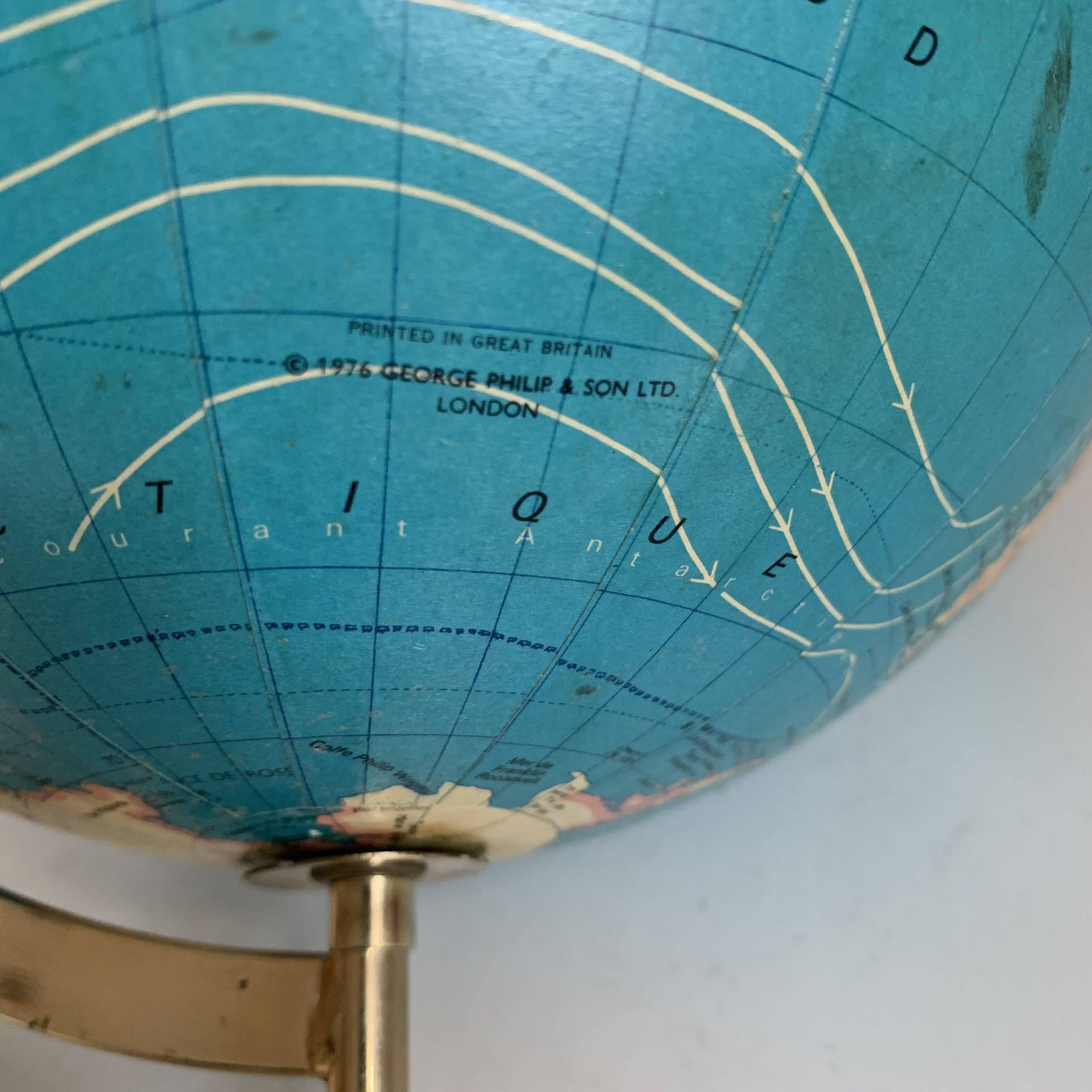 Globe terrestre tripode doré Taride Paris France vintage 1976 - 27 cm
