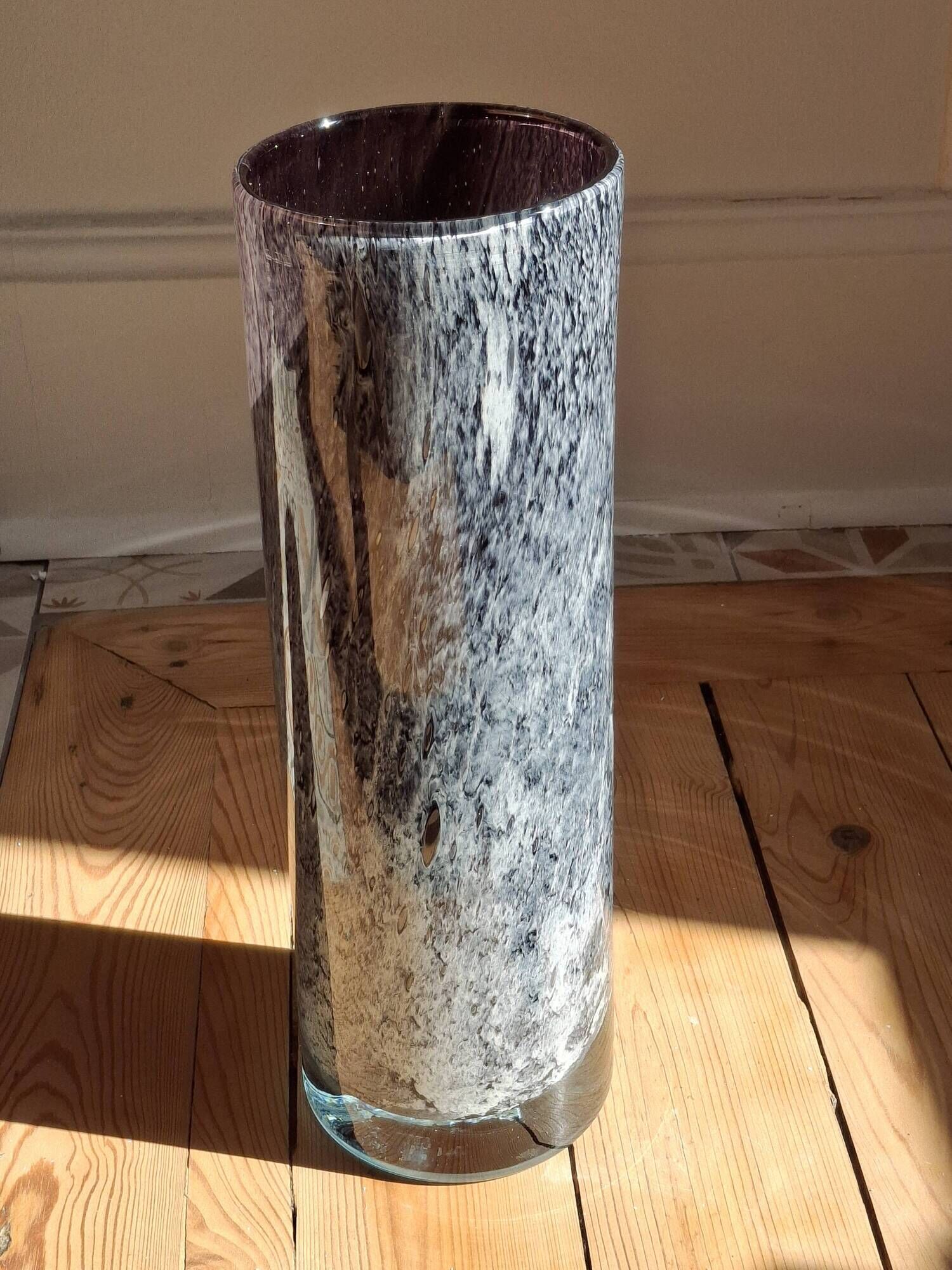 Large blown glass roller vase with speckled gray/purple camaieu decor