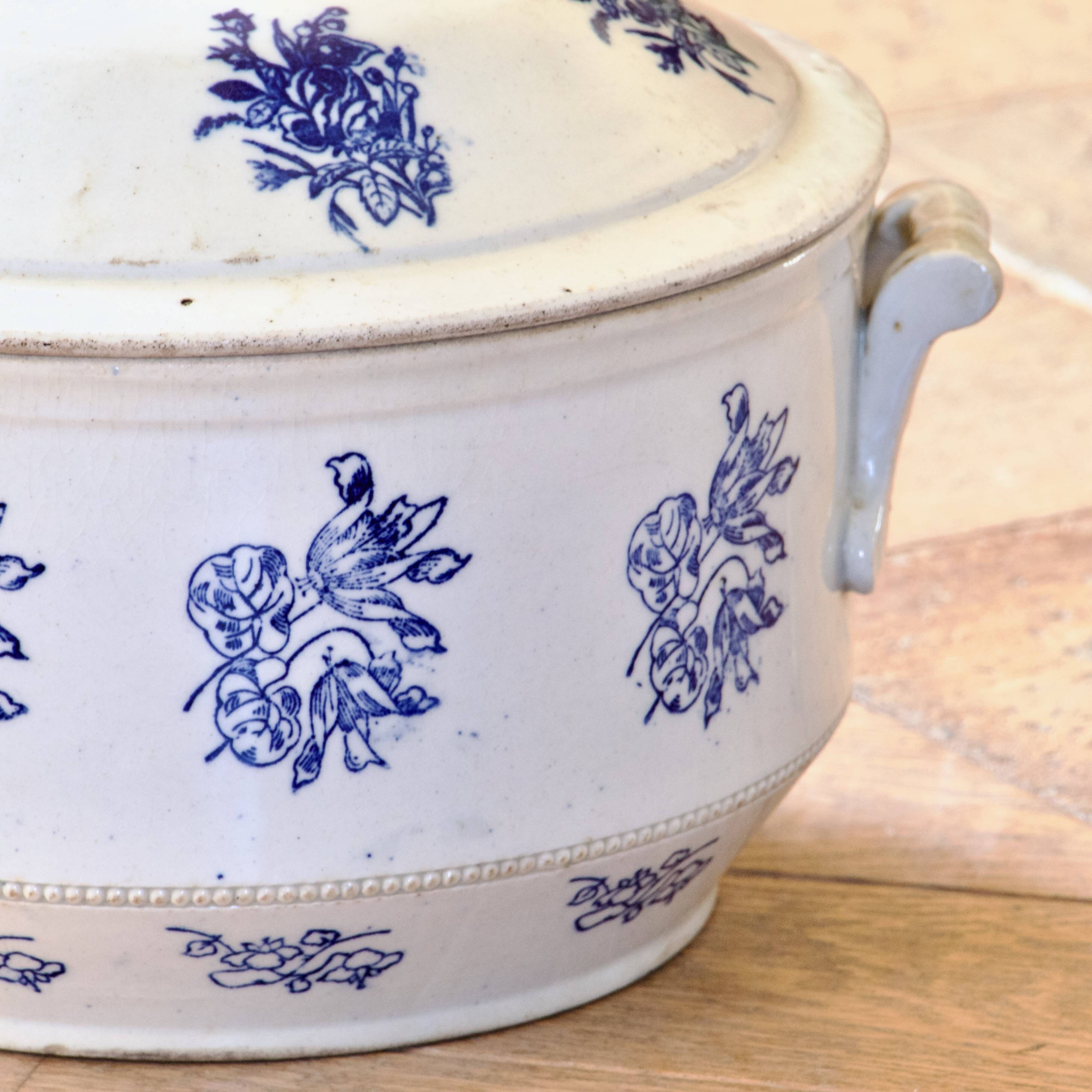 Large 19th-century tureen signed St Uze St Vallier, steel earthenware