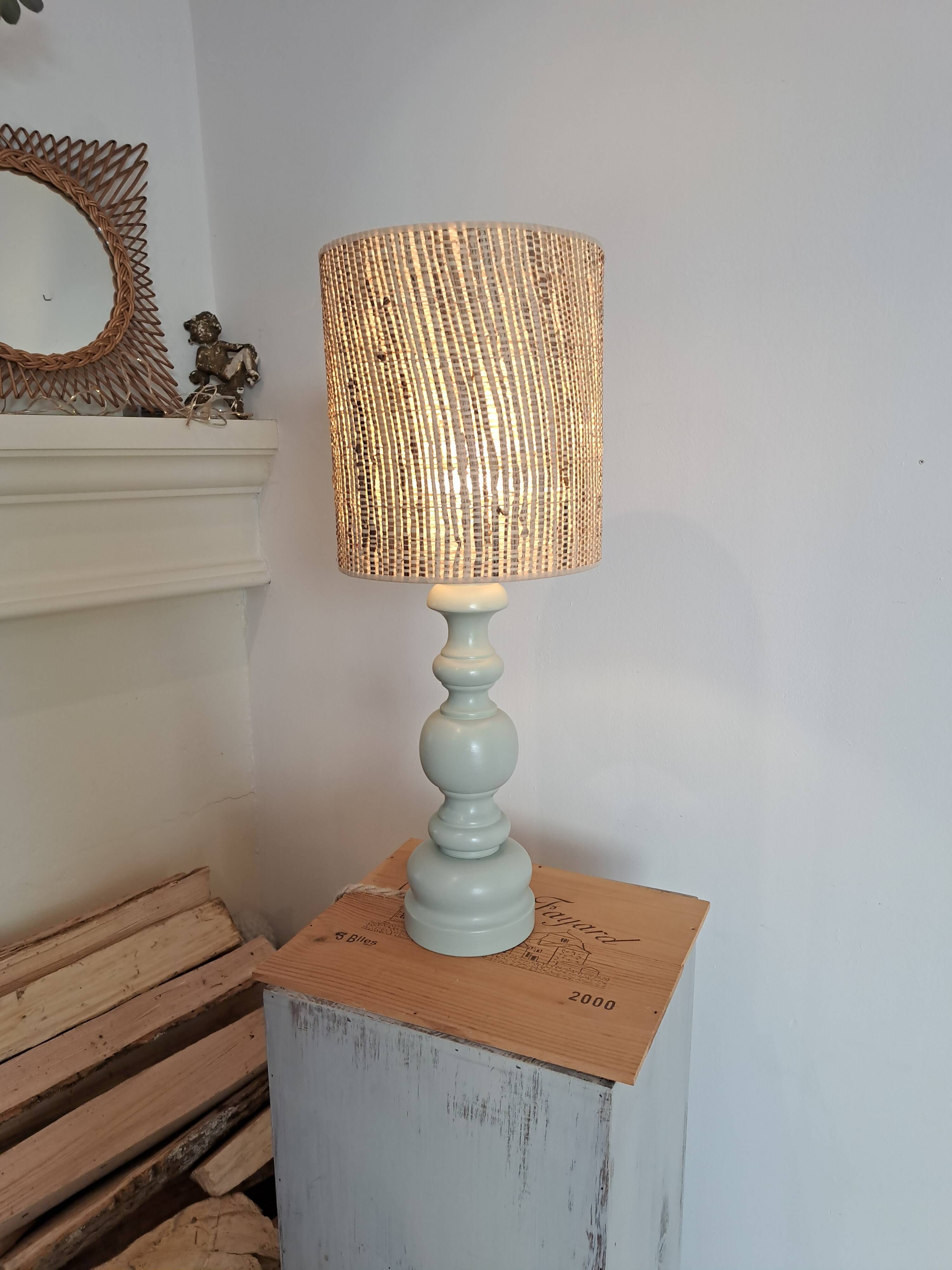 Vintage wooden table lamp from the 1980s revisited