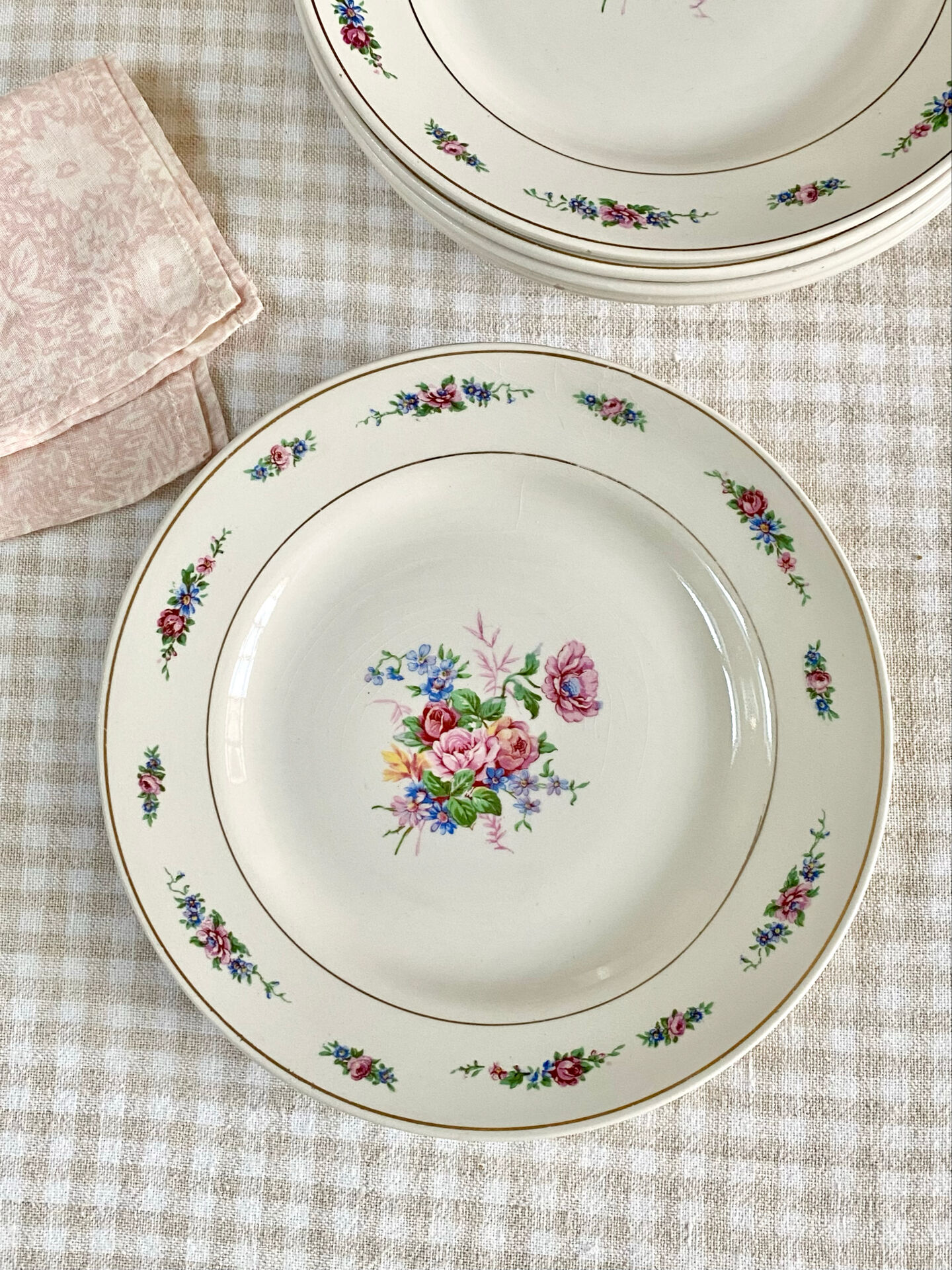 Dessert plates