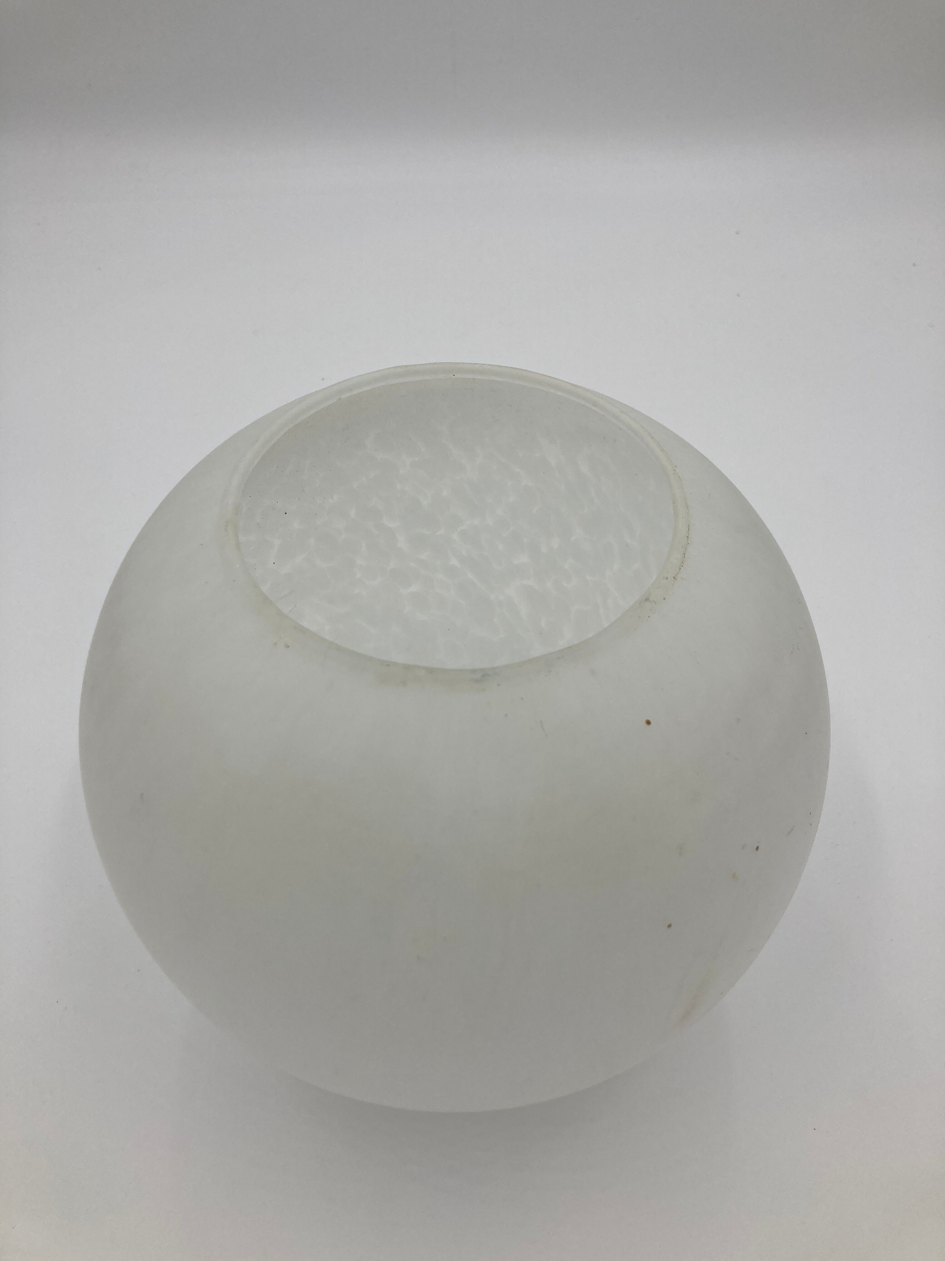 Speckled glass suspension