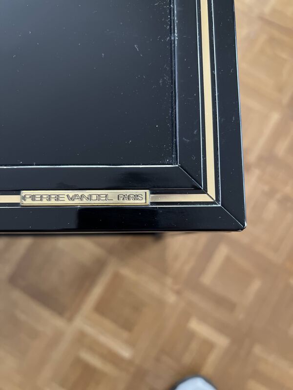 Bout de canapé Pierre Vandel