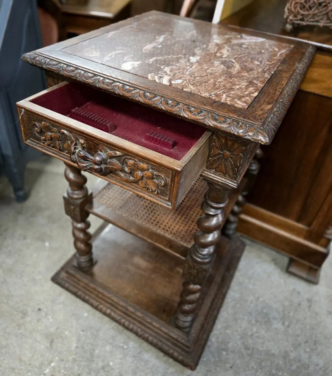 antique console shelf, in Renaissance style, made of solid wood