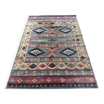 Oriental style rug