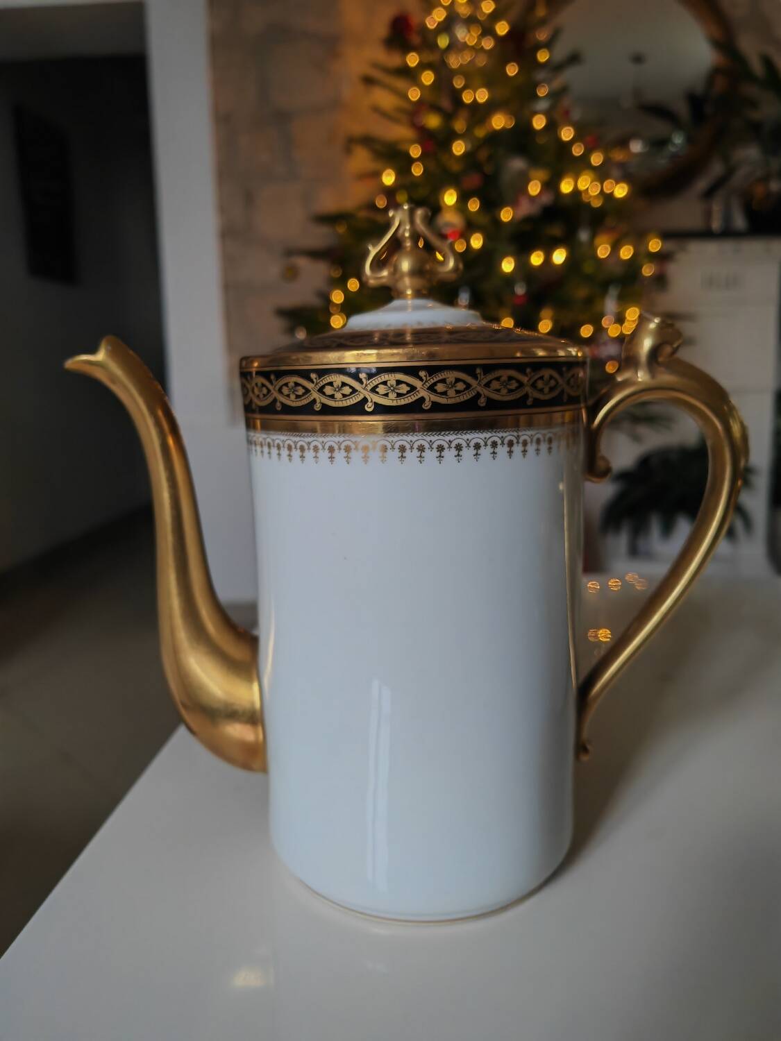 Chabrol and poirier coffee maker