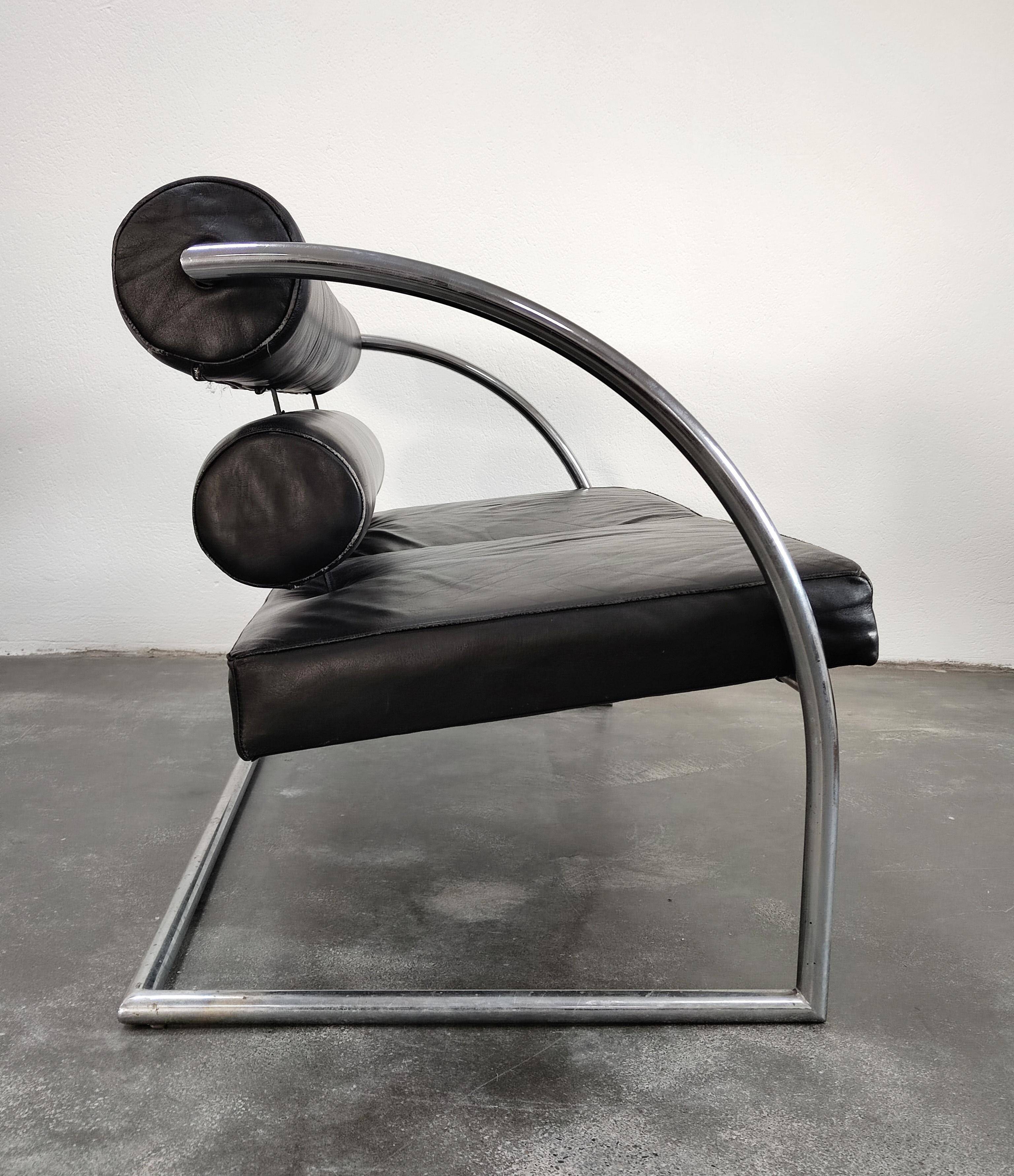 Canapé deux places cuir style Bauhaus Suisse 1970s