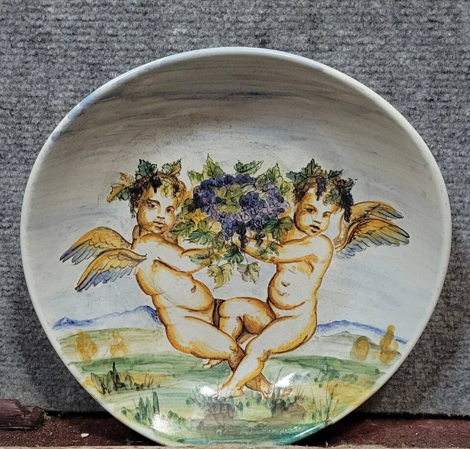 Early 20th century Italian ceramic: empty pocket with cherubs