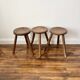 Tabouret tripode brutaliste