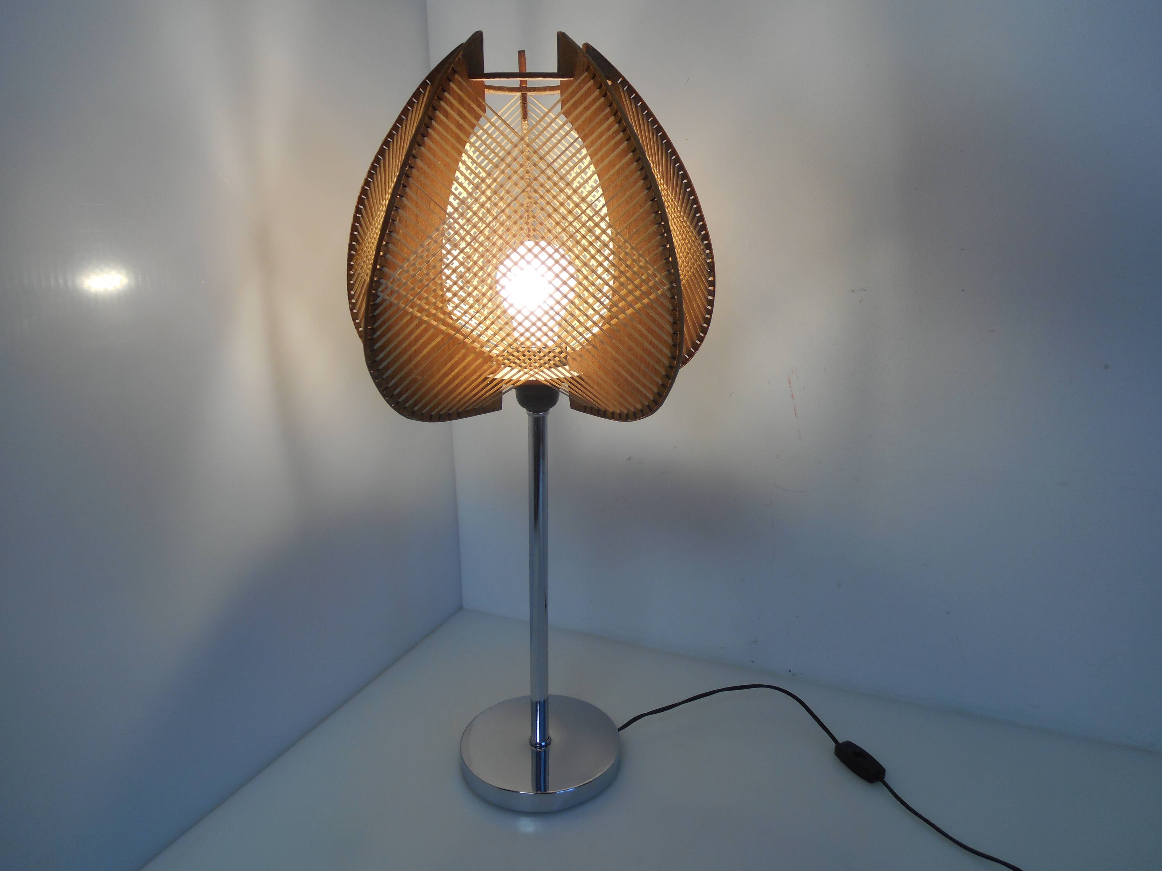 Lampe scandinave vintage bois et métal chromé