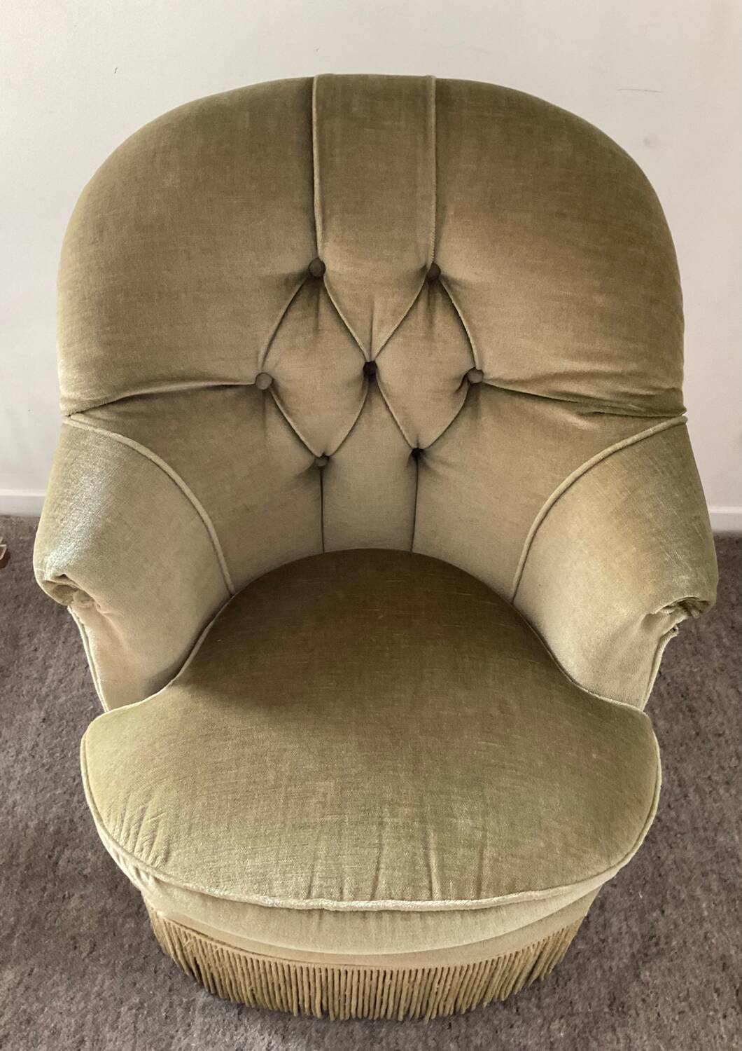 70s toad armchair in green velvet