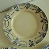 Set of 6 Moulin des Loups Colonial Model Plates