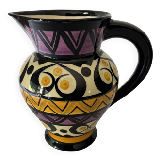 Pitcher in Saint Jean de Bretagne