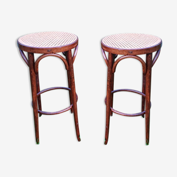 Lots of two cannee bistro stool