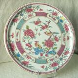 Plat l.bernardaud en porcelaine de limoges enluminés a la main