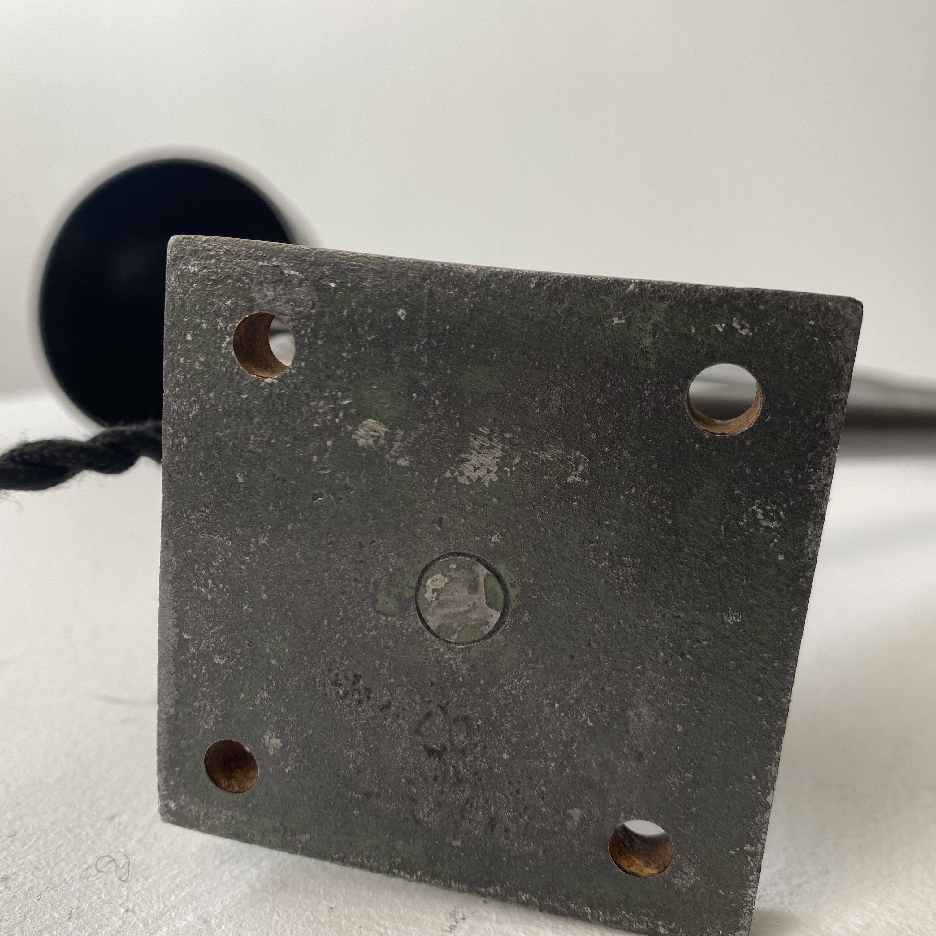 Ancienne lampe applique d’atelier bauhaus hala 122