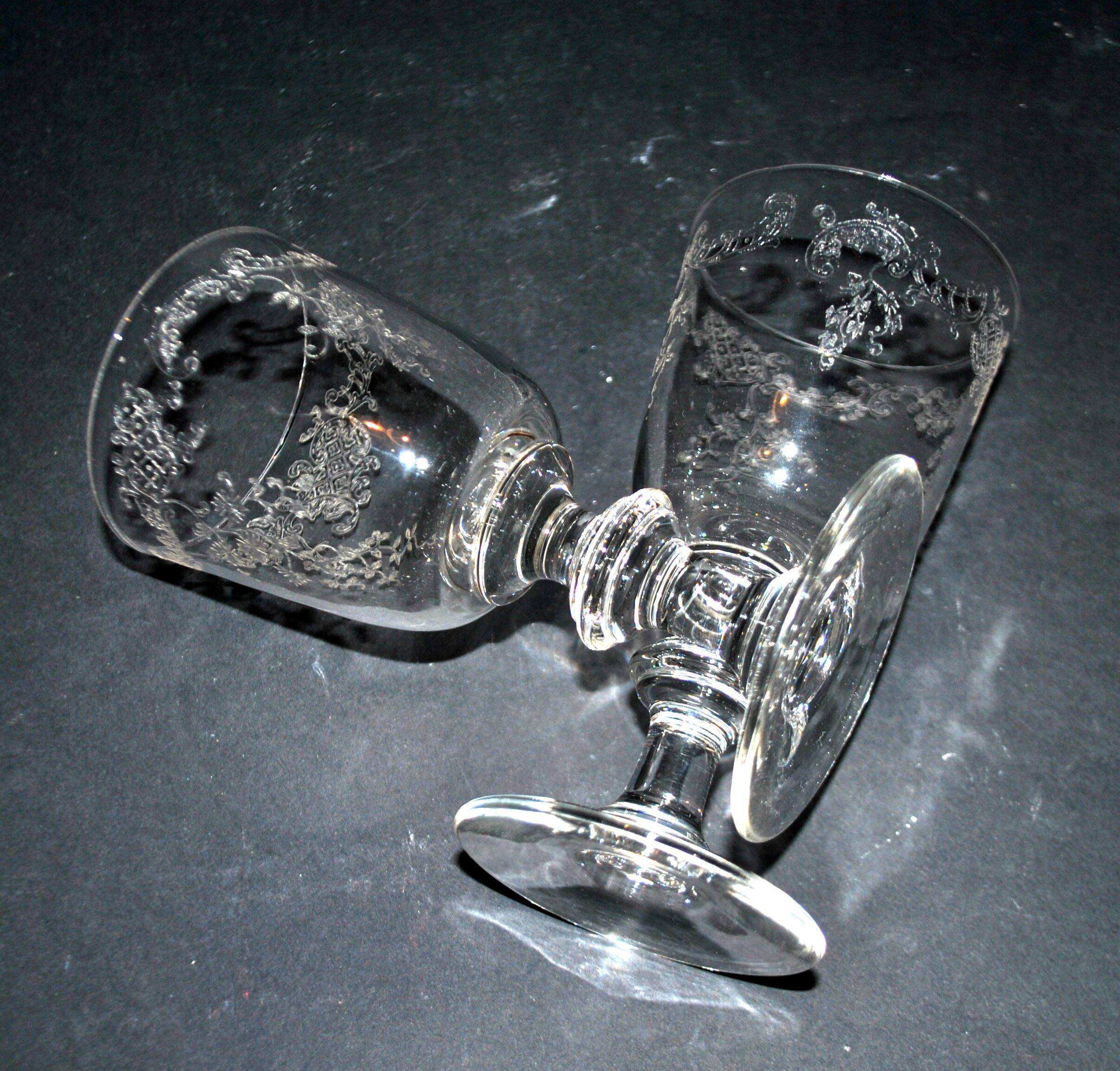 Saint-Louis set of 2 wine glasses – acid-etched floral rocaille decoration 1920 H13