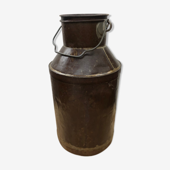 Pot lait avec couvercle métal décoration vintage