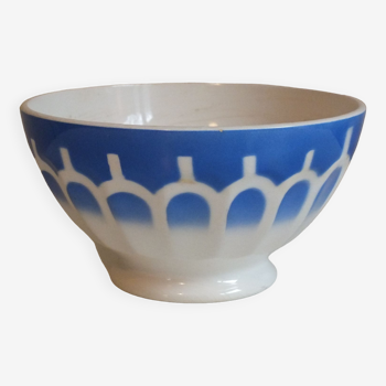 Vintage blue ribbed bowl on pedestal