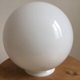 Spherical globe in white opaline