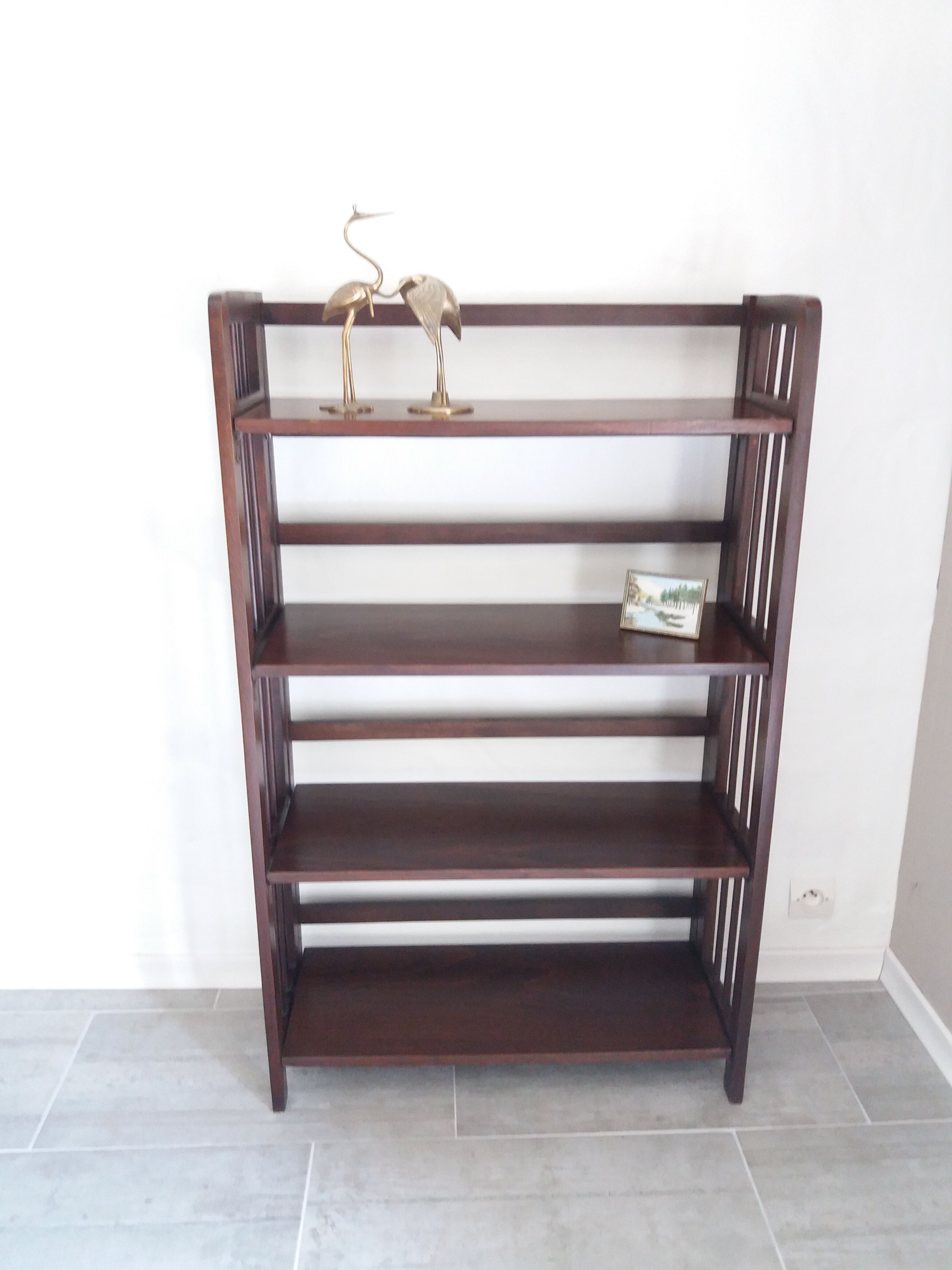 Bookseller's shelf 70s