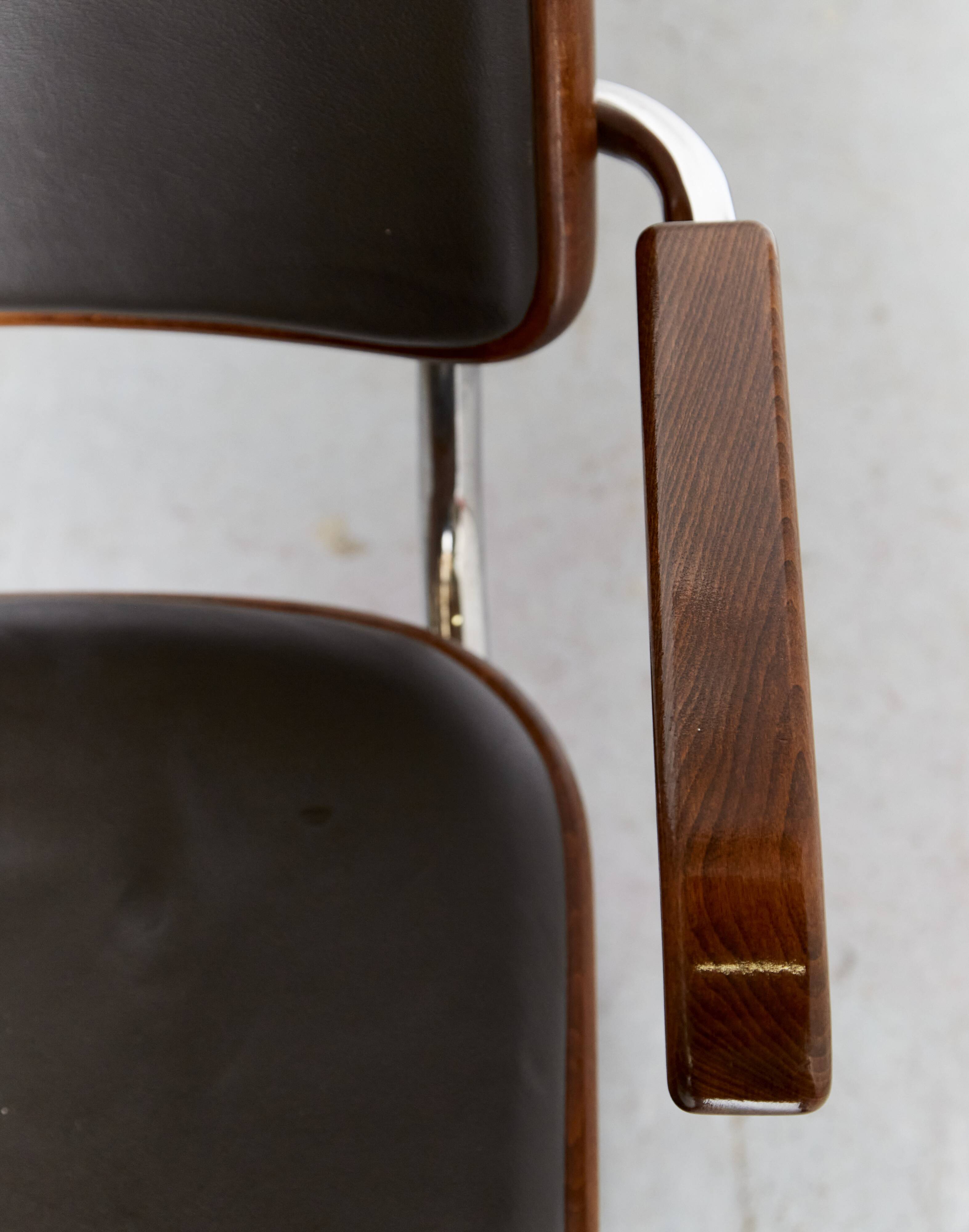 Chaises cantilever S64 de Marcel Breuer pour Thonet, 1983