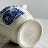 Porcelain sauce boat with blue pastoral pattern
