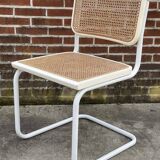 Suite de 4 chaises modèle Cesca b32 en blanc par Marcel Breuer 1987