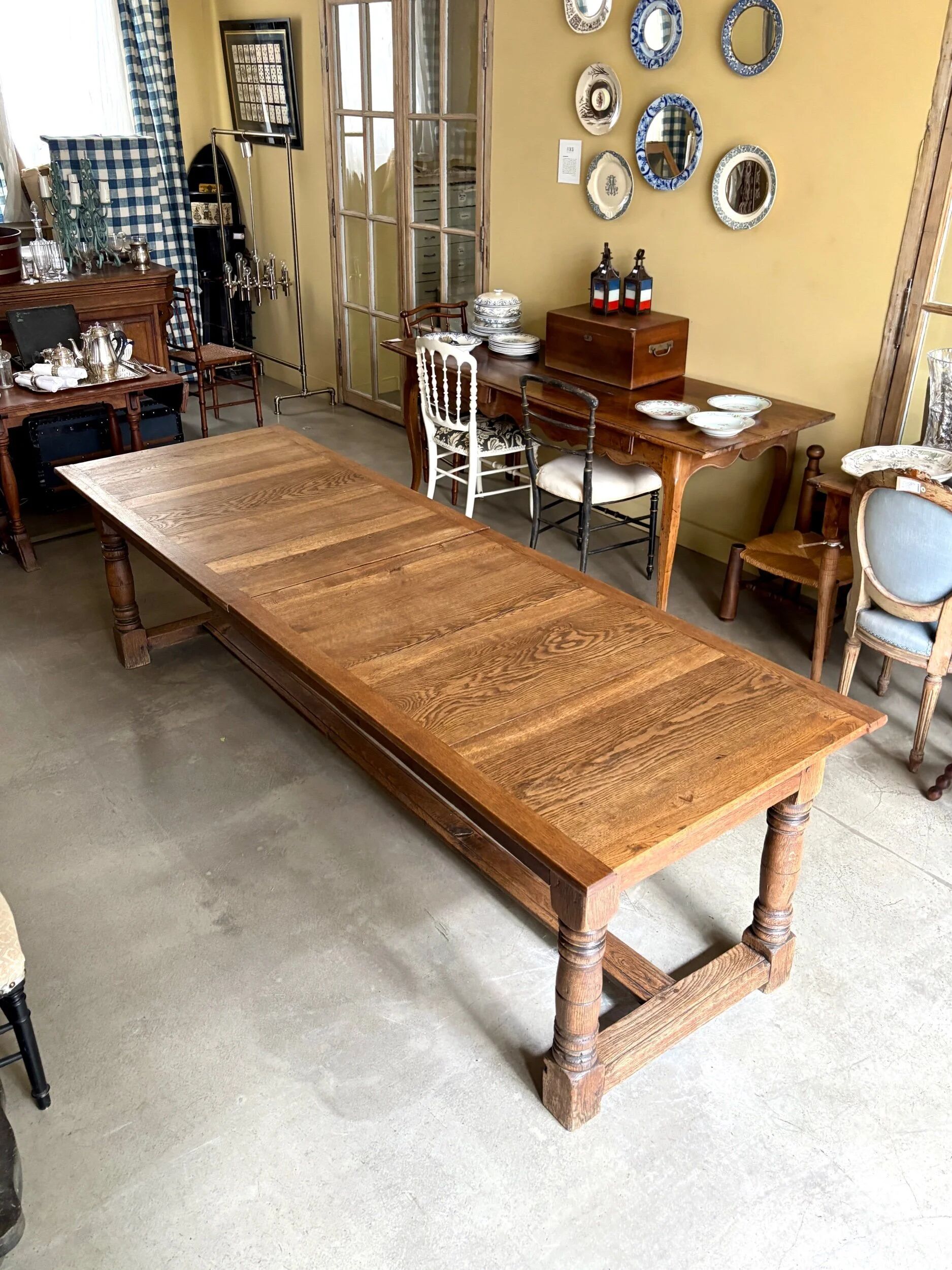 Table de drapier en bois massif 237 x 79 cm
