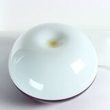 Grande lampe de table en verre opalin, Tchécoslovaquie, années 1960